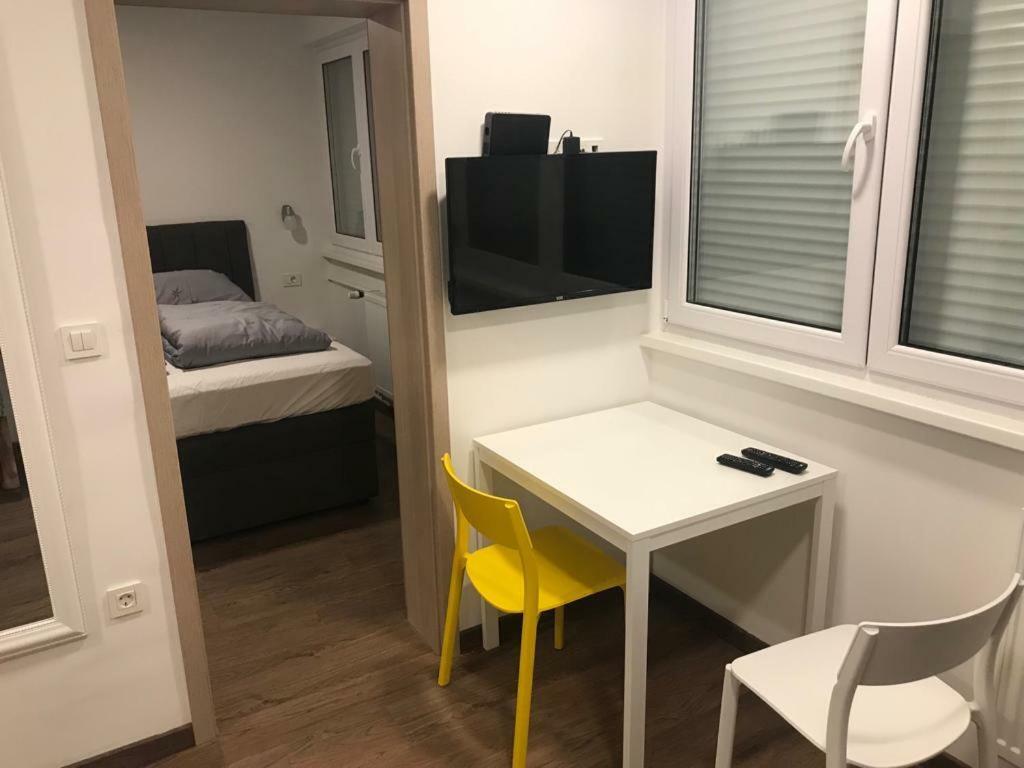 Appartement Apartman Velesajam à Zagreb Extérieur photo